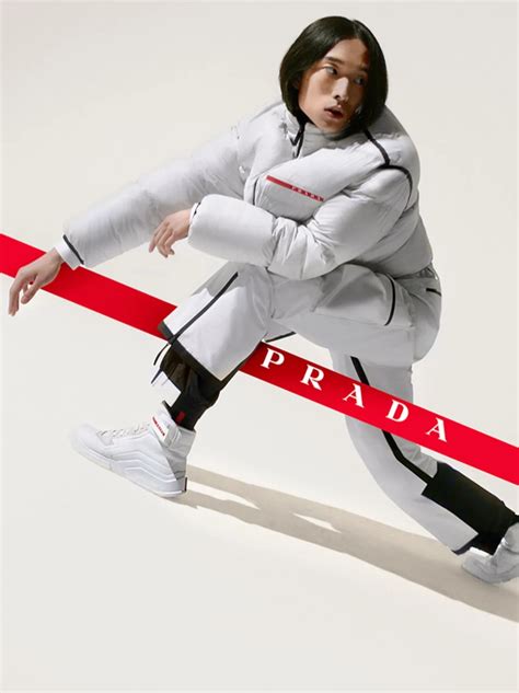 prada linea rossa 2021.